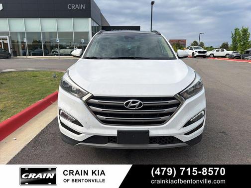 Dazzling White 2018 Hyundai TUCSON Limited
