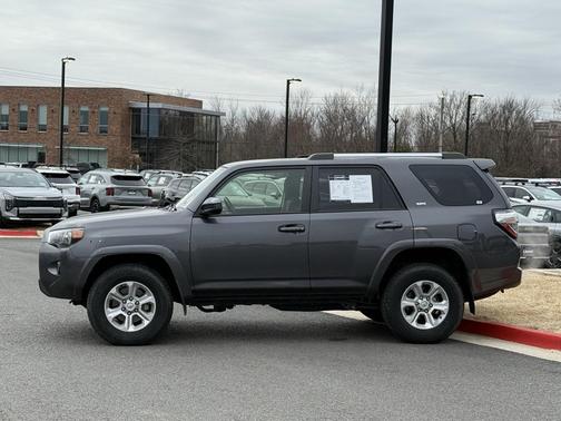 2023 Toyota 4Runner SR5