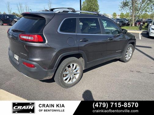 Granite Crystal Metallic Clearcoat 2016 Jeep Cherokee Limited