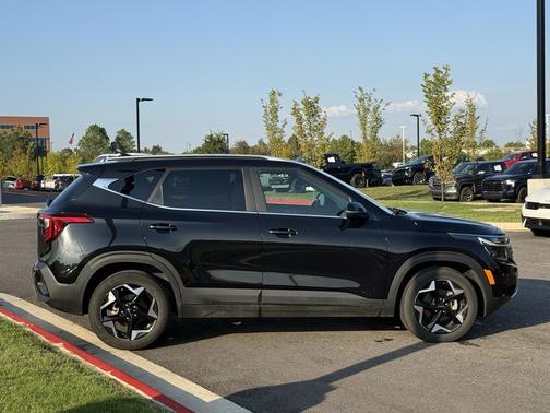 2024 Kia Seltos EX