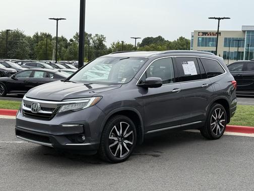 2019 Honda Pilot Touring 8-Passenger