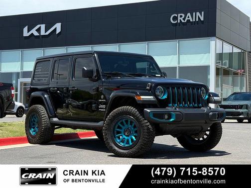 Black Clearcoat 2018 Jeep Wrangler Unlimited Sahara