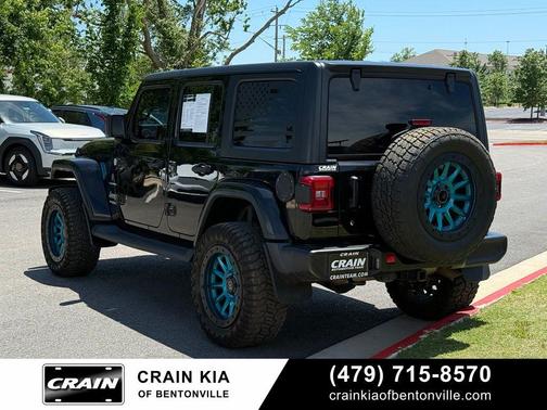 Black Clearcoat 2018 Jeep Wrangler Unlimited Sahara