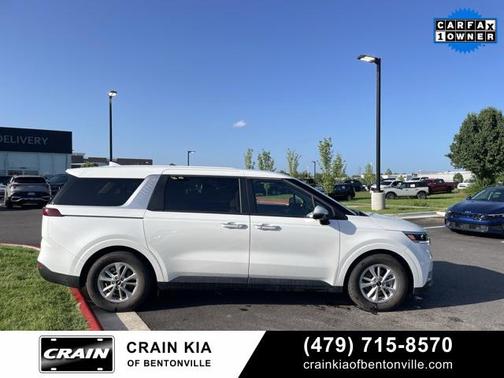2024 Kia Carnival LX