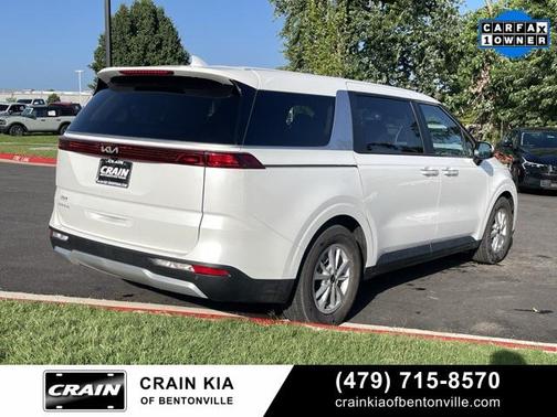 2024 Kia Carnival LX