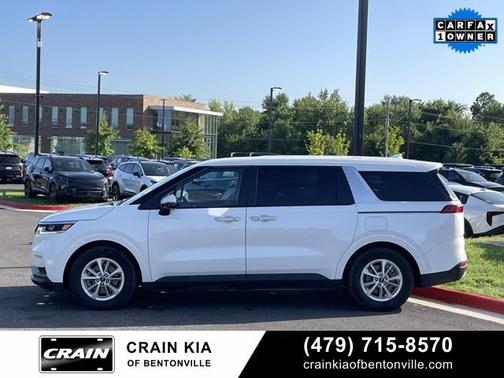 2024 Kia Carnival LX