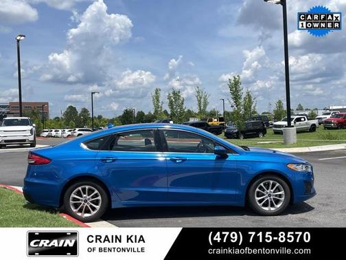 2020 Ford Fusion SE
