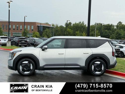 Ivory Silver 2026 Kia EV9 Light Short Range