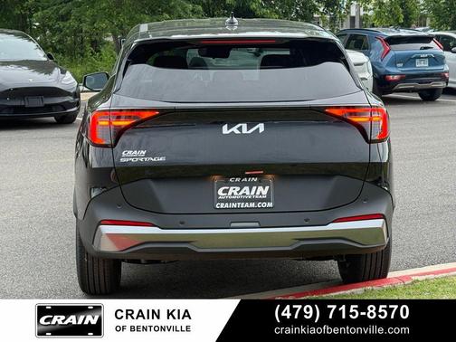 Ebony Black 2026 Kia Sportage LX