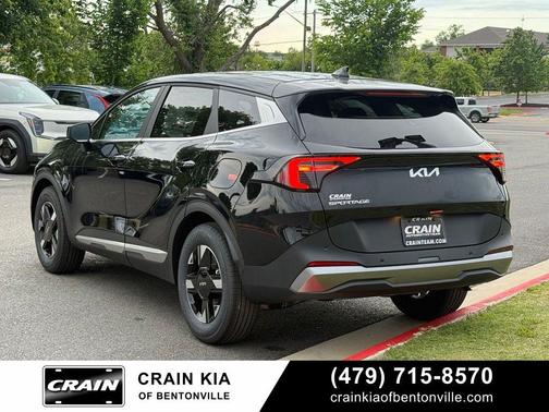 Ebony Black 2026 Kia Sportage LX
