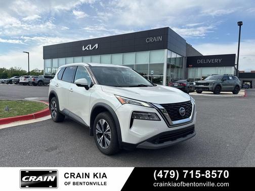 Pearl White Tricoat 2021 Nissan Rogue SV
