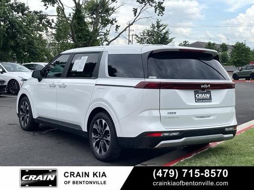 2024 Kia Carnival EX