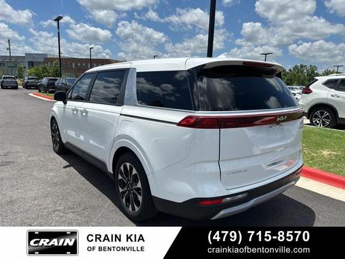 2024 Kia Carnival EX