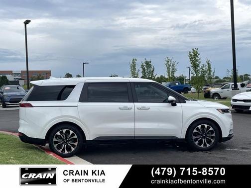 2024 Kia Carnival EX