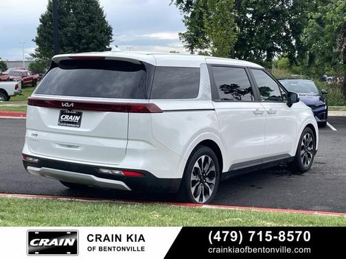 2024 Kia Carnival EX