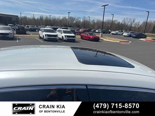 2022 Toyota Avalon Hybrid Limited