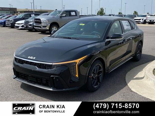 Aurora Black Pearl 2026 Kia K4 GT-Line Turbo