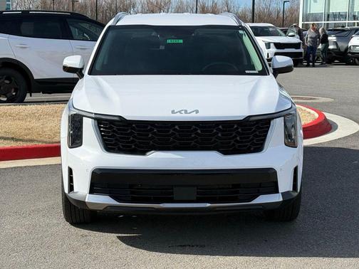 Glacial White Pearl 2026 Kia Sorento S