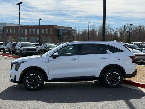Glacial White Pearl 2026 Kia Sorento S