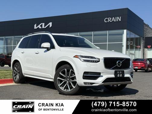 2017 Volvo XC90 T6 Momentum