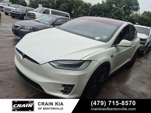 Pearl White Multi-Coat 2019 Tesla Model X 100D