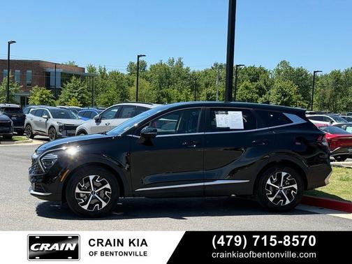 Ebony Black 2025 Kia Sportage EX