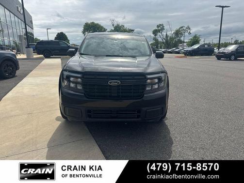SHADOW BLACK 2023 Ford Maverick Lariat