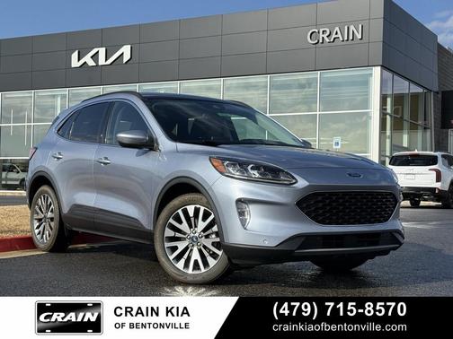 2022 Ford Escape Titanium