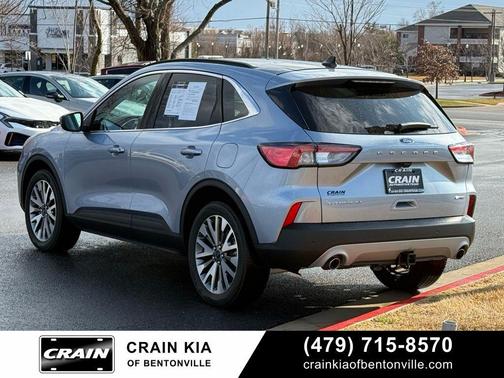 2022 Ford Escape Titanium