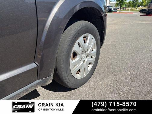 Granite Crystal Metallic Clearcoat 2015 Dodge Journey SE