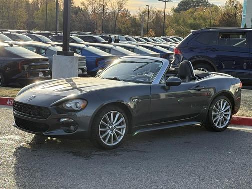 2017 FIAT 124 Spider Base