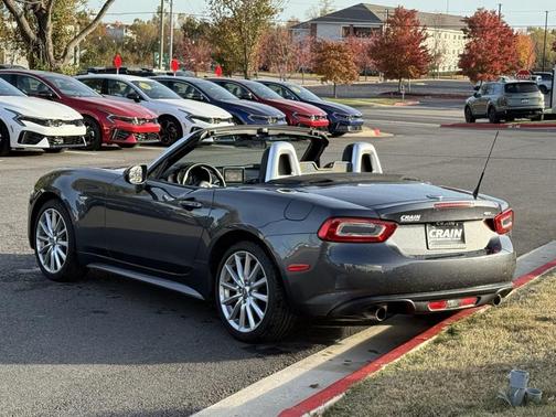 2017 FIAT 124 Spider Base