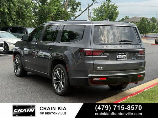Baltic Gray Metallic Clearcoat 2022 Jeep Wagoneer Series III 4x4