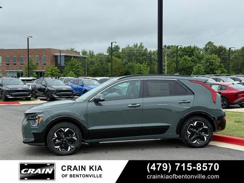Cityscape Green 2026 Kia Niro EV Wave