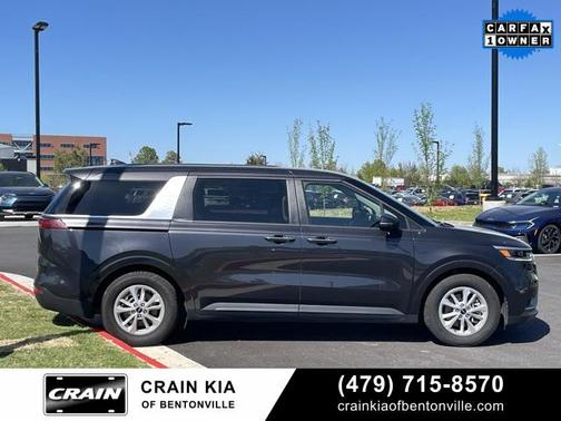 2024 Kia Carnival LX