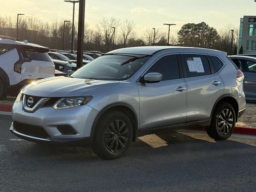 2015 Nissan Rogue S