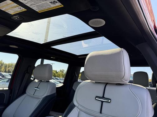 2022 Ford F-150 Lightning Platinum