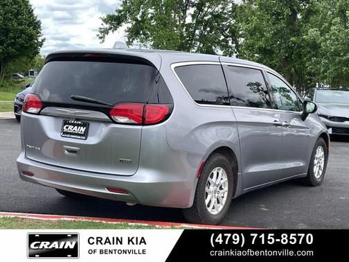2017 Chrysler Pacifica Touring