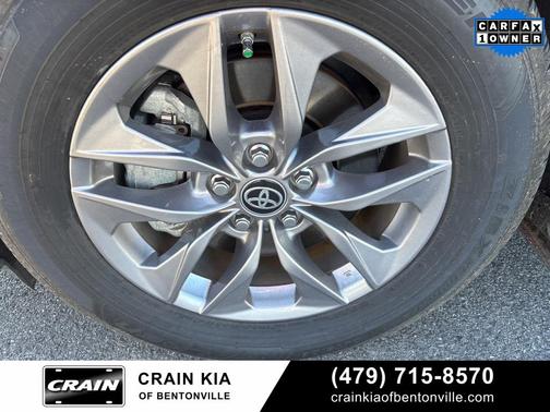 2025 Toyota Sienna LE