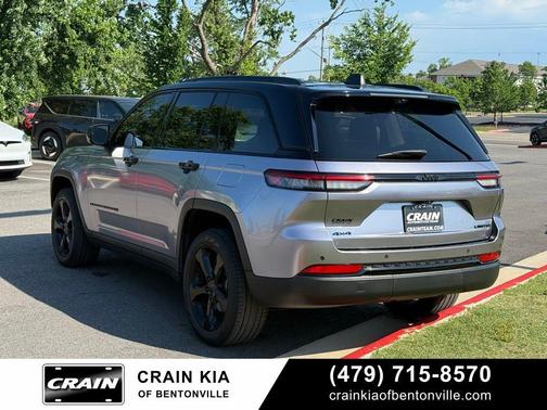 Velvet Red Pearlcoat 2023 Jeep Grand Cherokee Limited