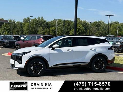 Glacial White Pearl 2026 Kia Sportage SX