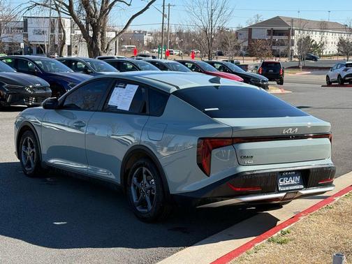 2025 Kia K4 LXS
