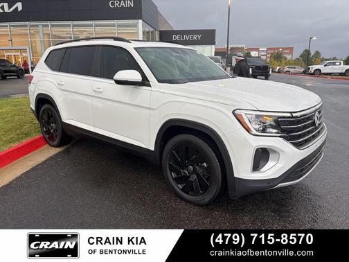 2024 Volkswagen Atlas 2.0T SE w/Technology