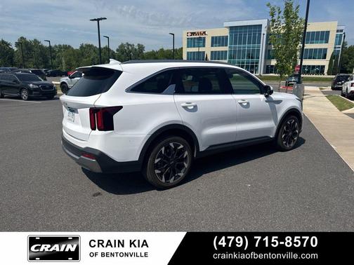 Glacial White Pearl 2025 Kia Sorento SX