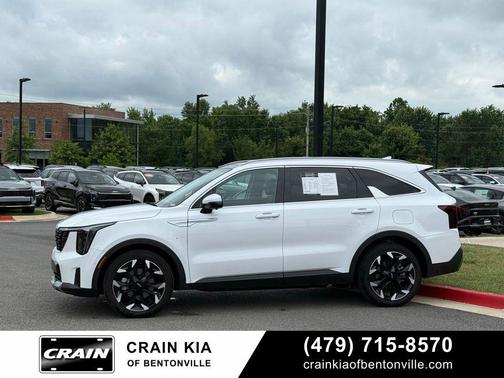 Glacial White Pearl 2025 Kia Sorento SX