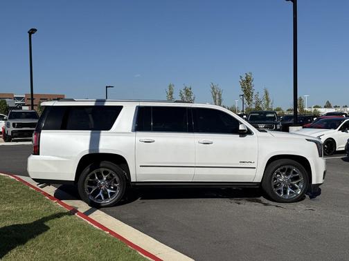 2017 GMC Yukon XL Denali
