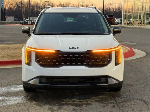 Snow White Pearl 2026 Kia Carnival Hybrid SX Prestige
