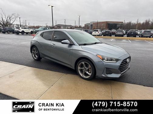 2019 Hyundai Veloster 2