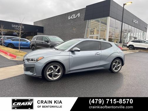 2019 Hyundai Veloster 2