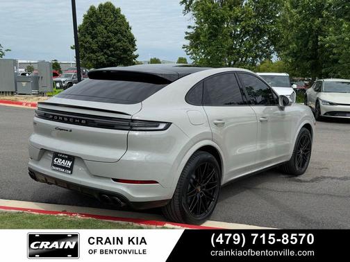 Carrara White Metallic 2024 Porsche Cayenne S